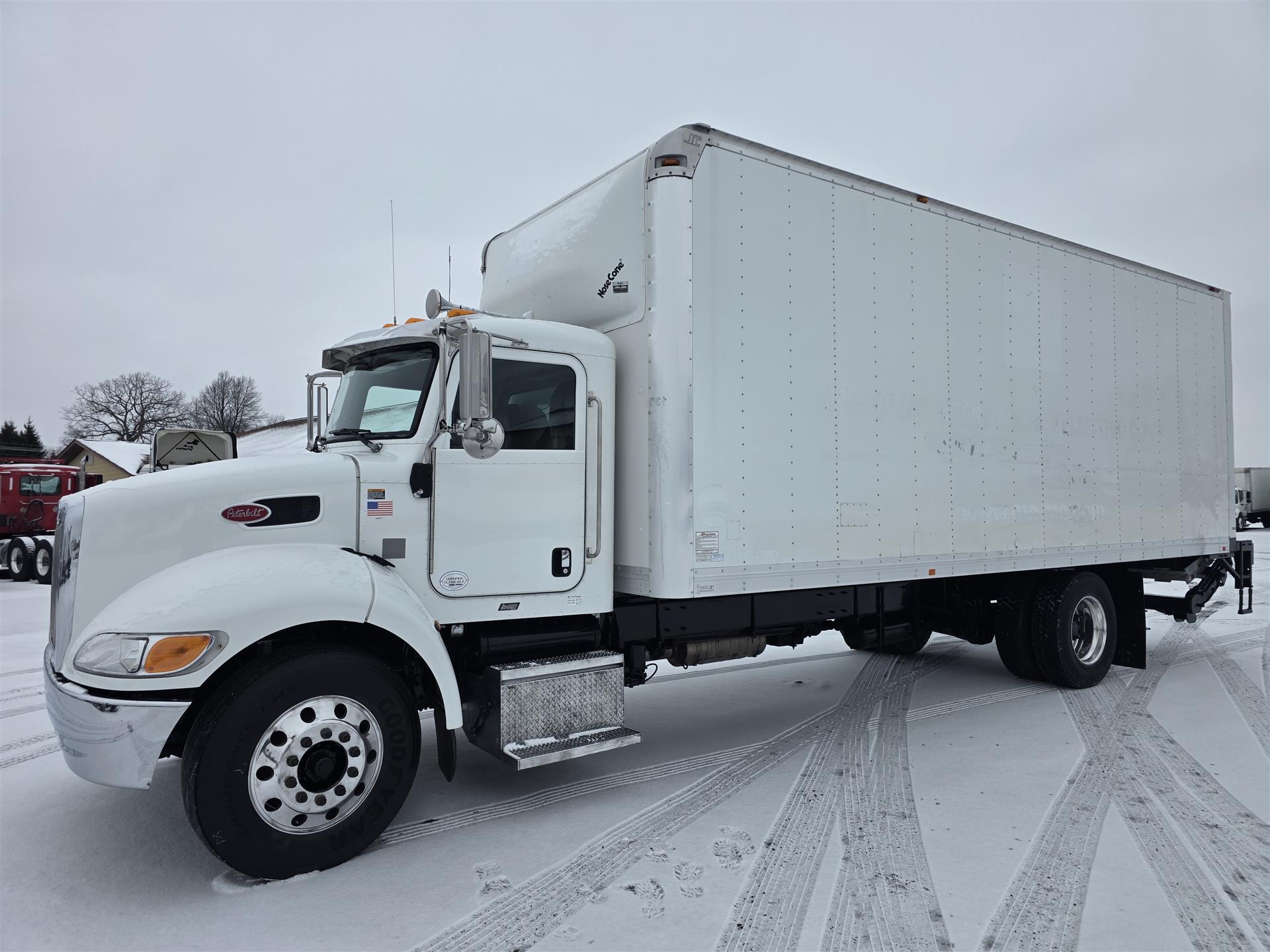 2016 Peterbilt 337