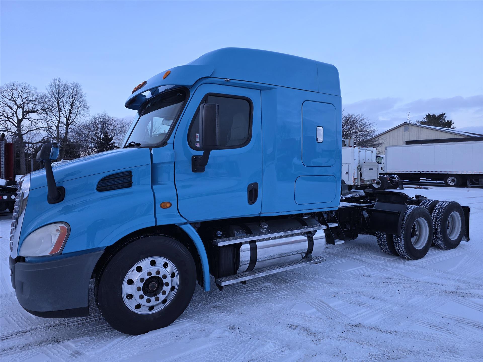 2014 Freightliner Cascadia 113