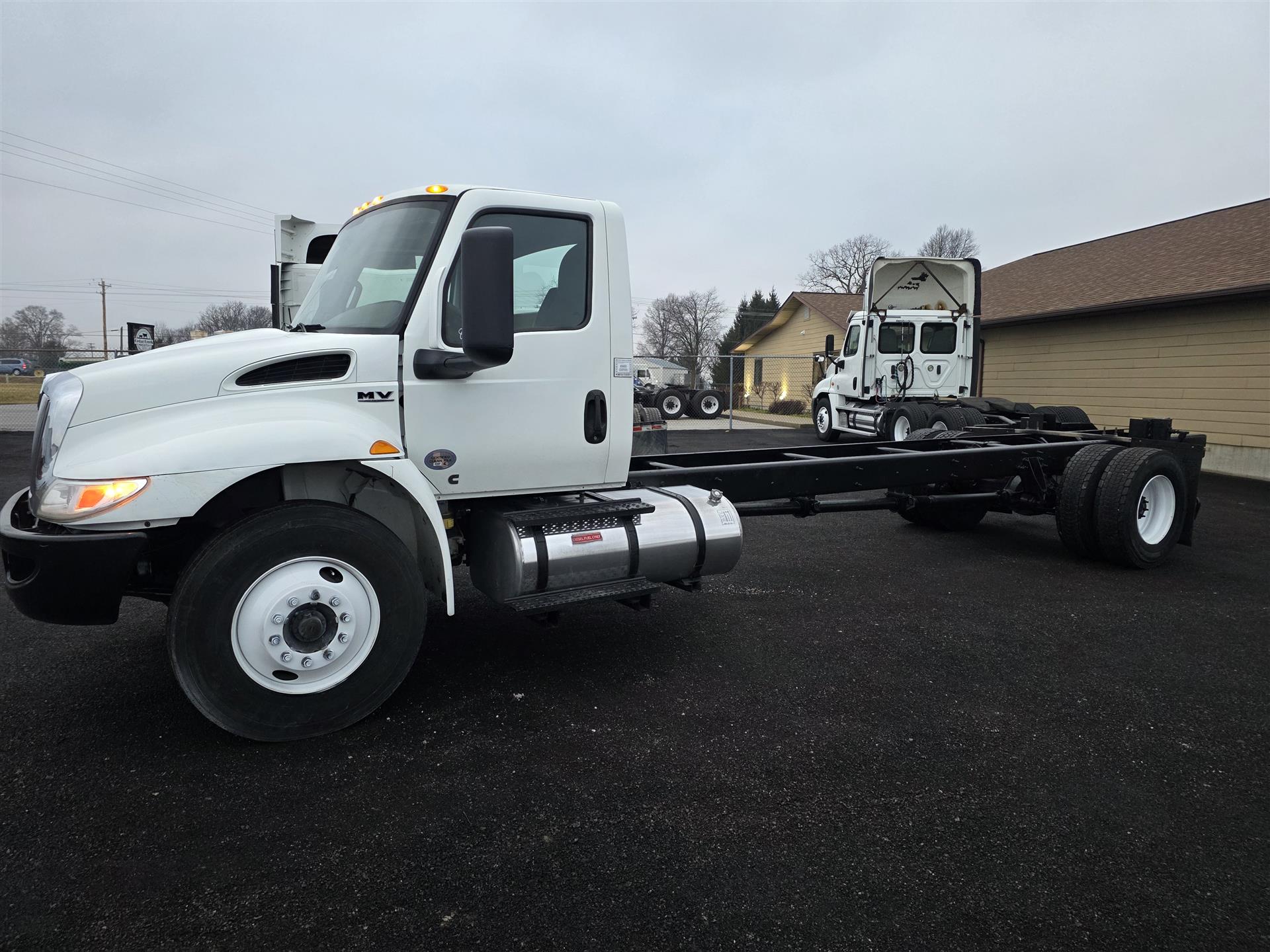 2019 International  MV607