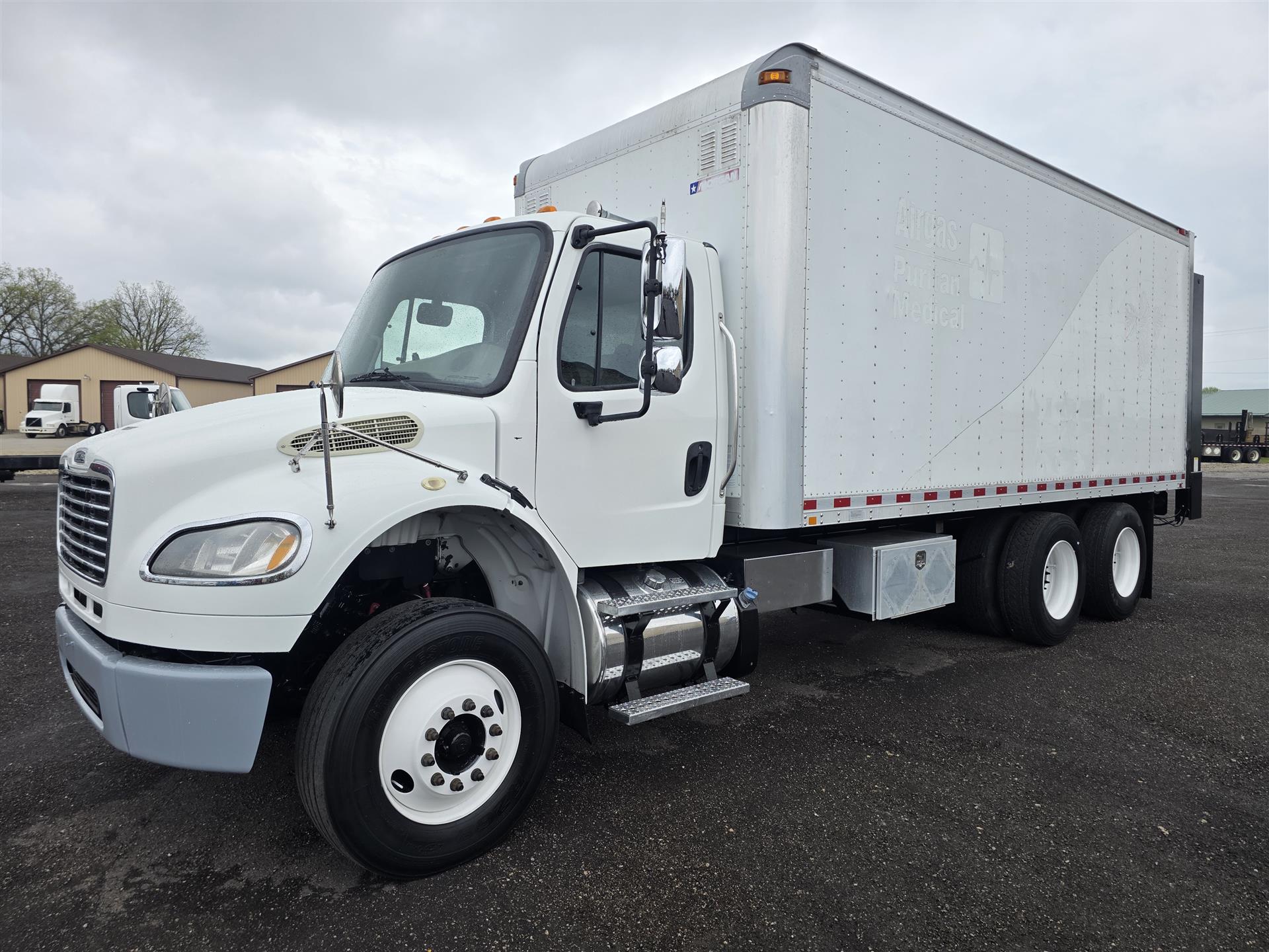 2014 Freightliner M2
