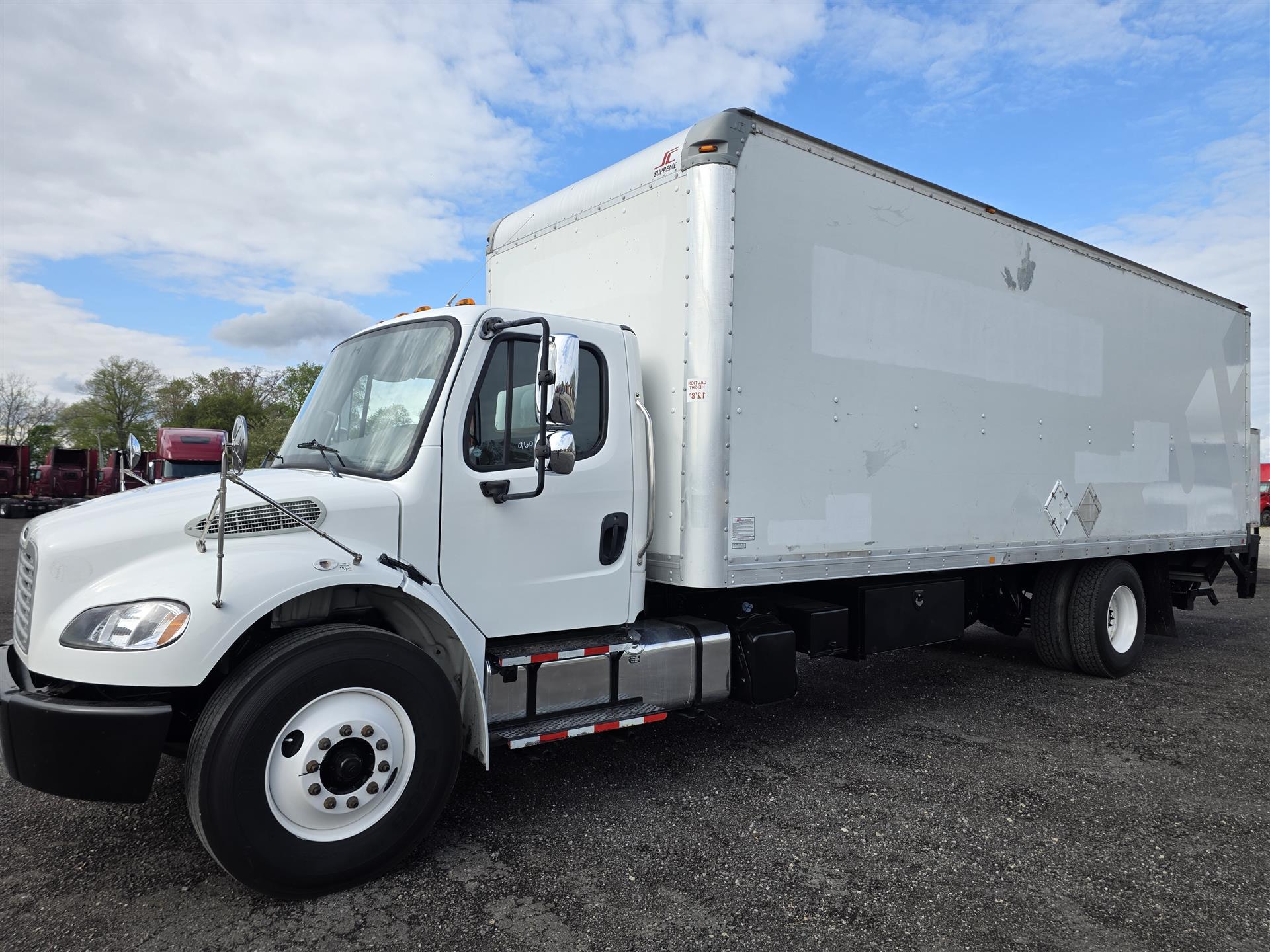 2018 Freightliner M2