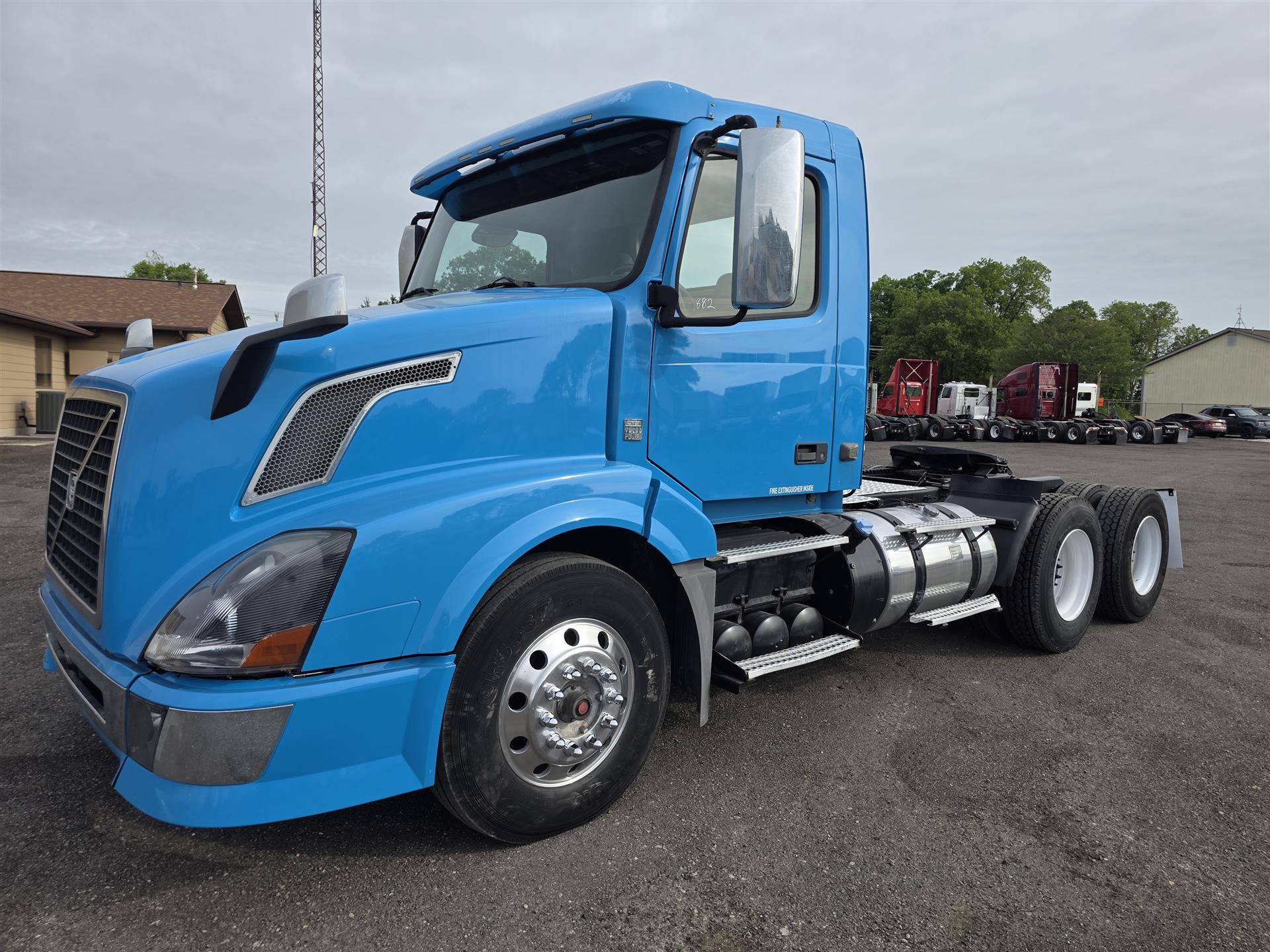 2013 Volvo VNL64T