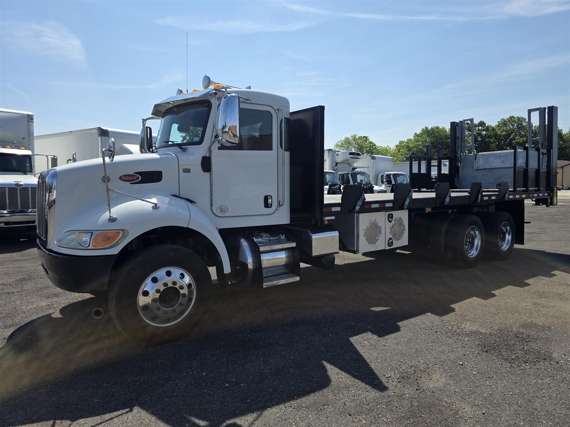 2016 Peterbilt 348