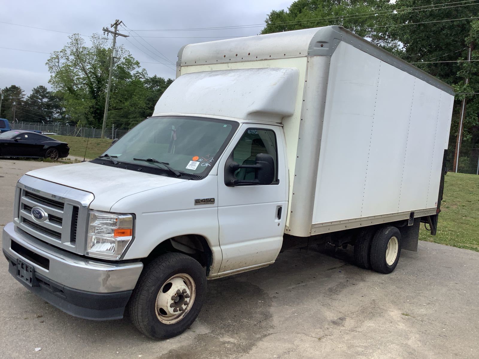 2022 Ford E450