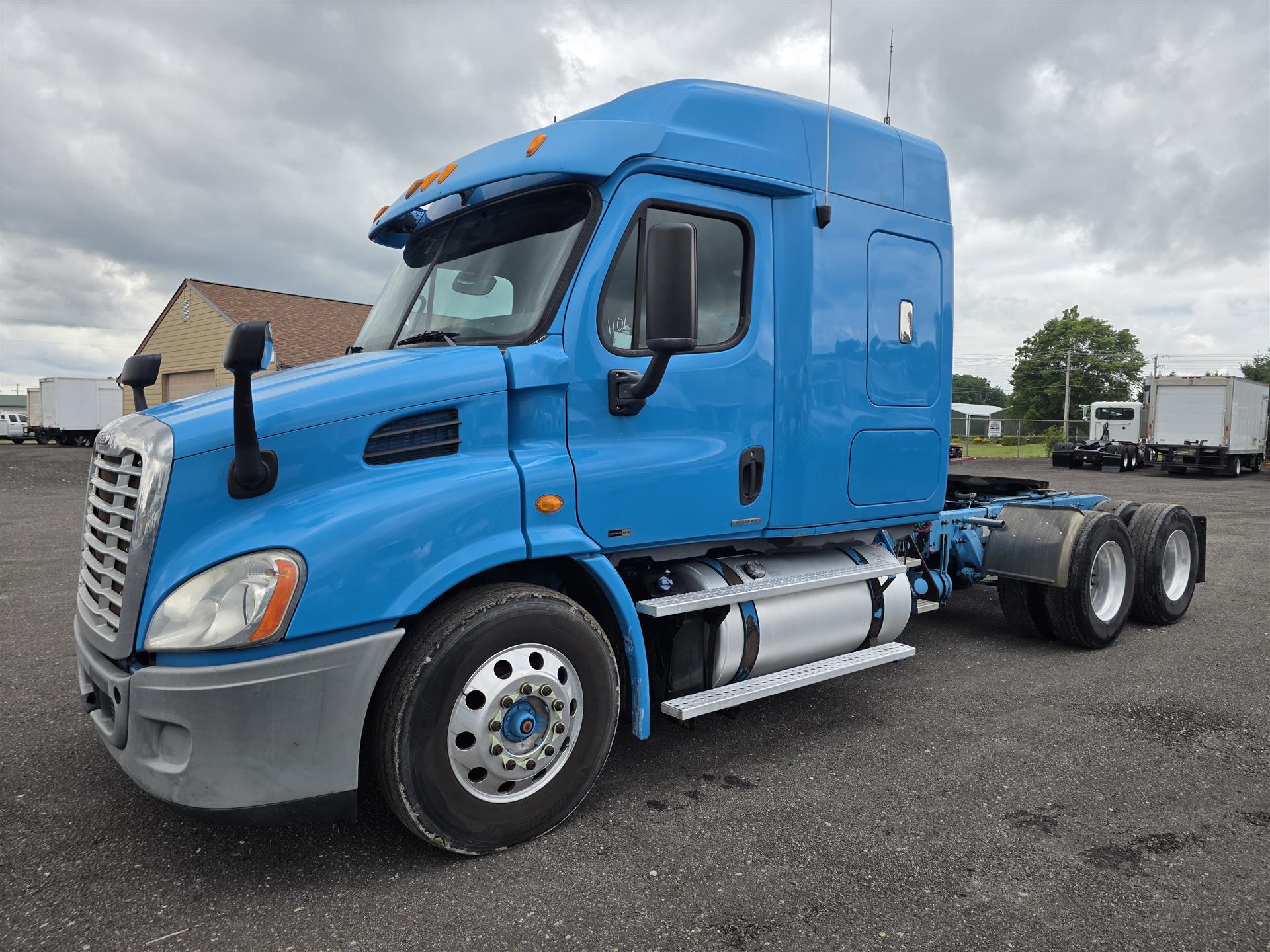 2012 Freightliner Cascadia 113