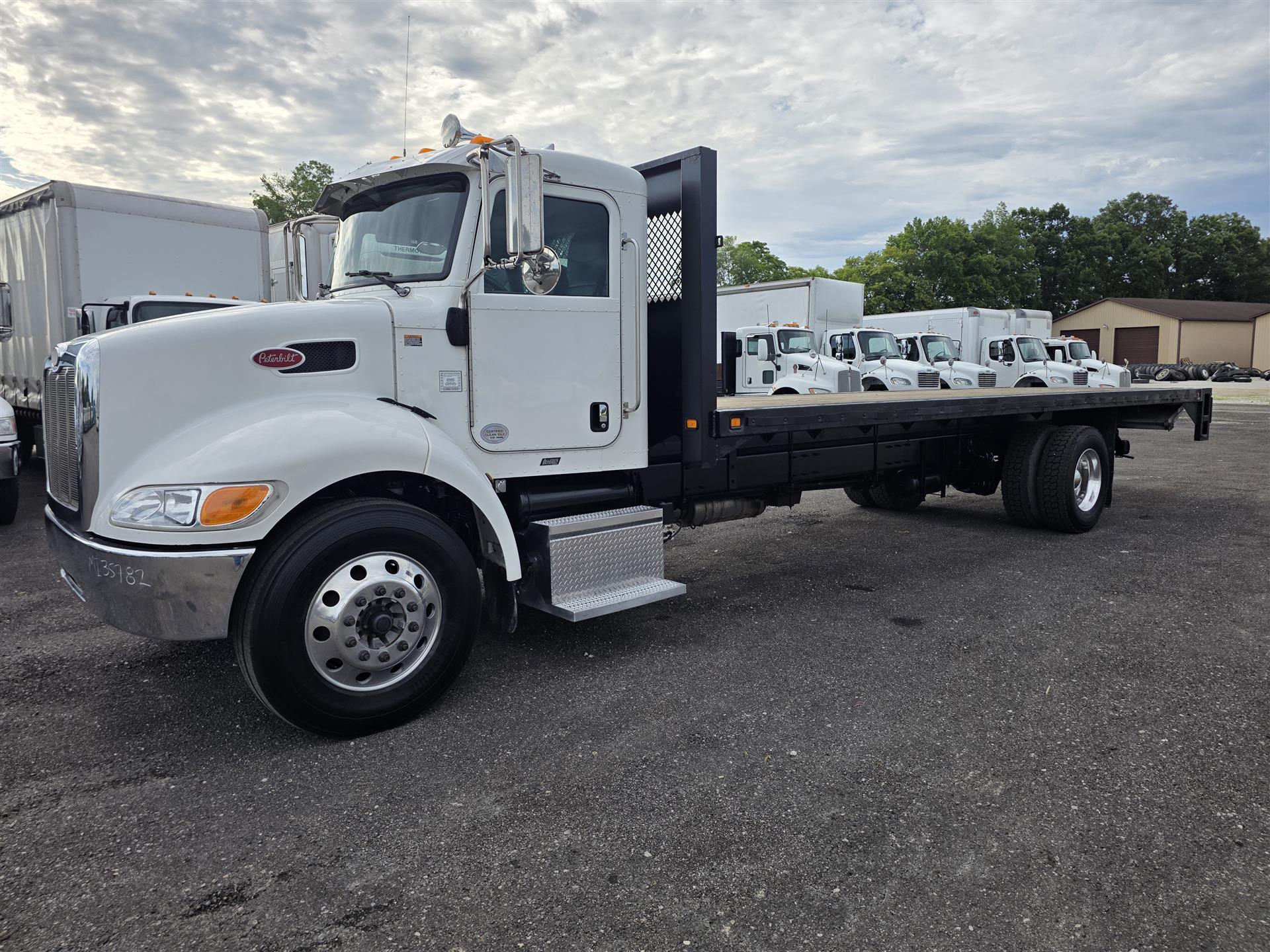 2016 Peterbilt 337