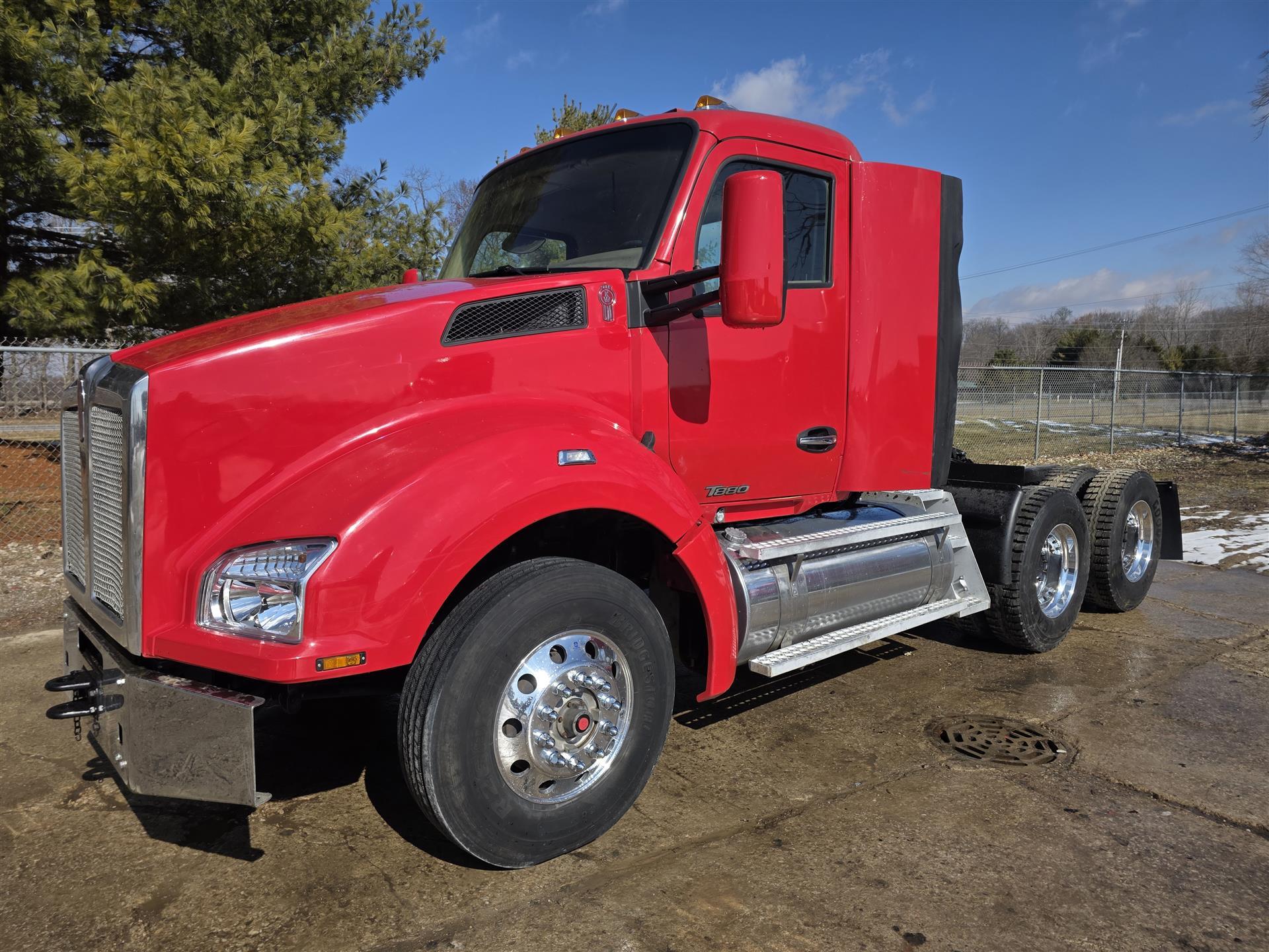 2017 Kenworth T880