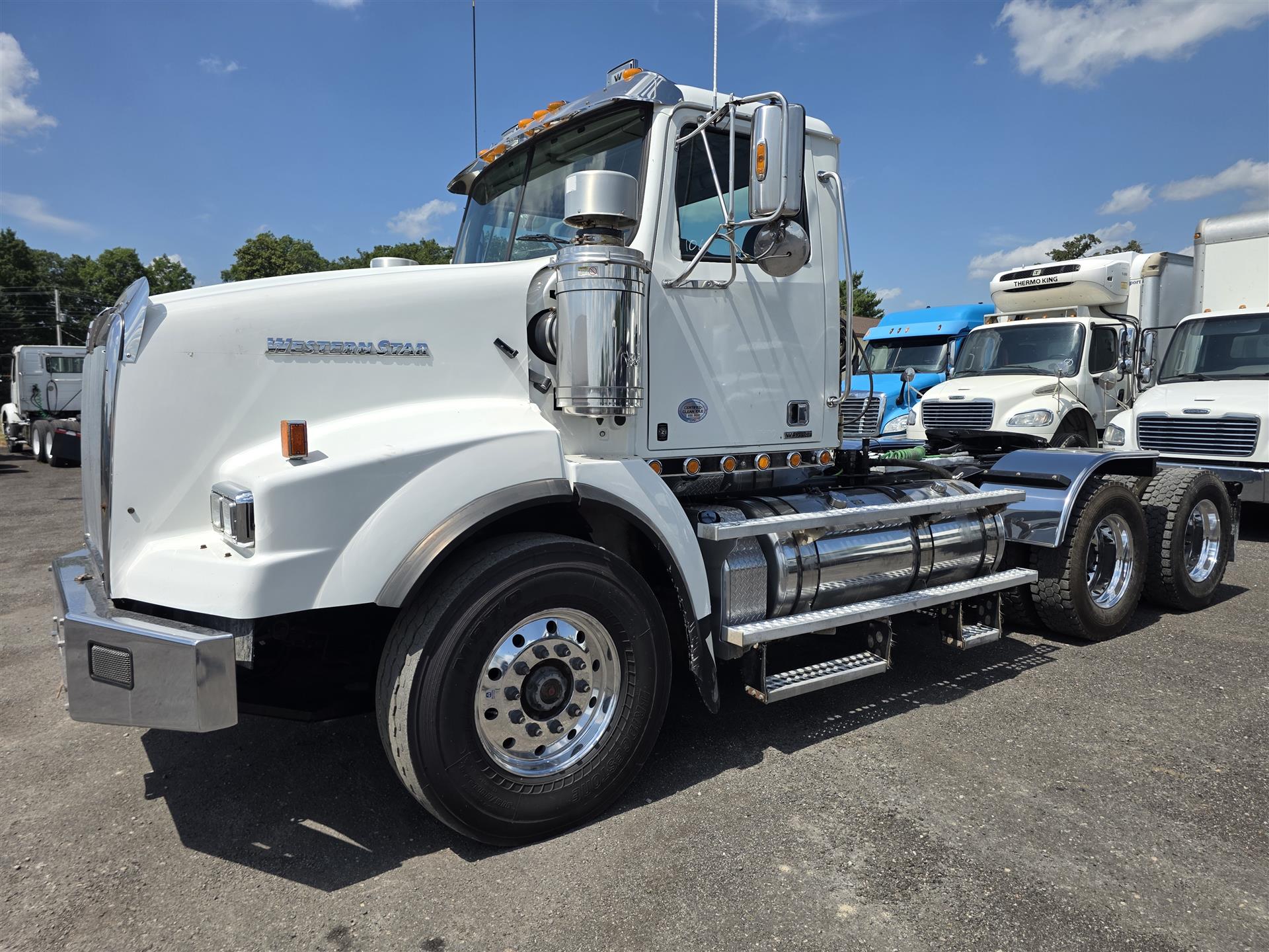 2020 Western Star 4900 SB