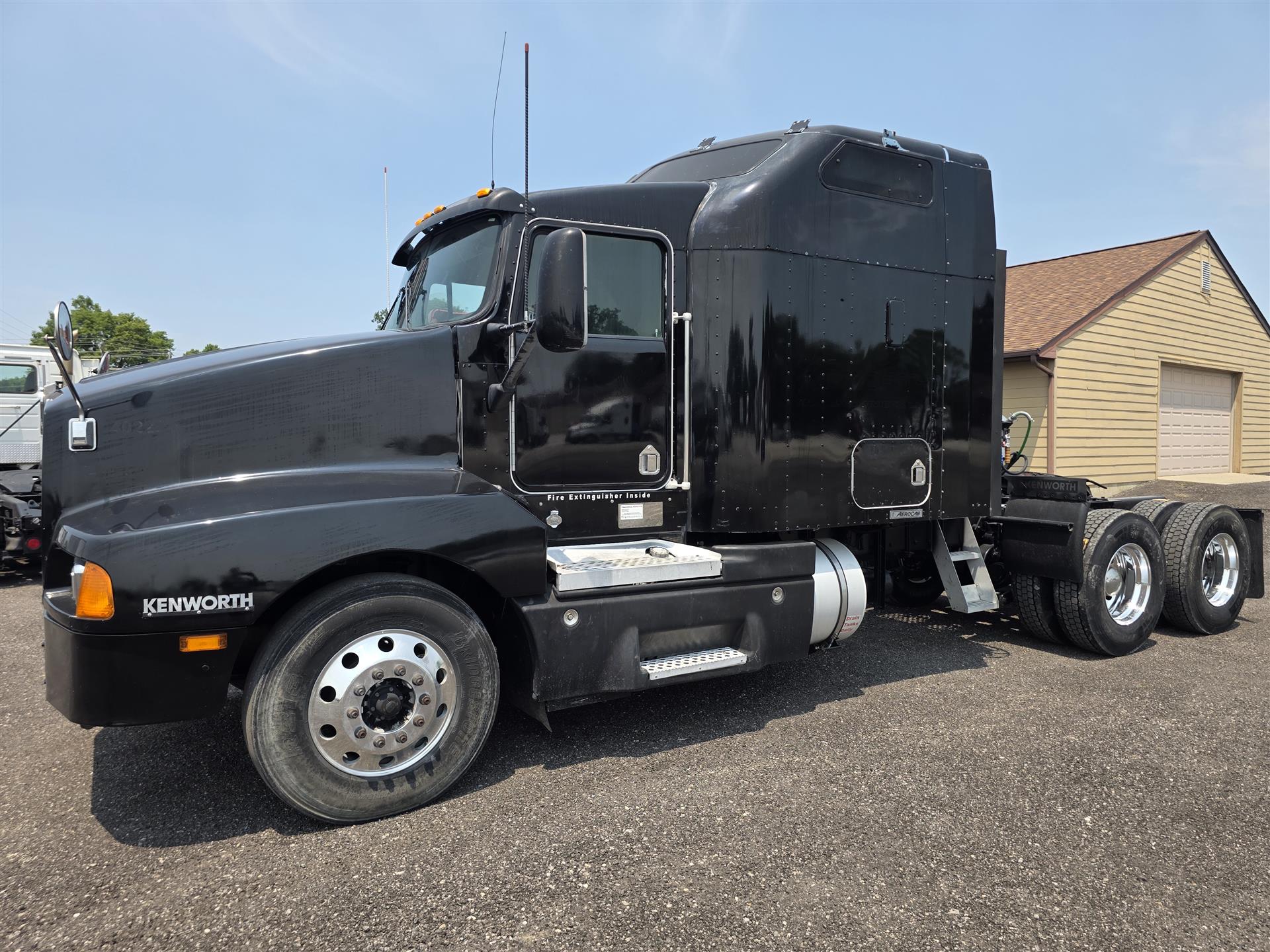 2005 Kenworth T600