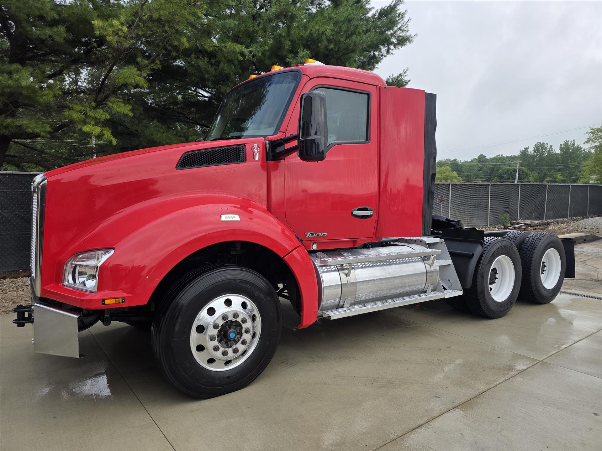 2017 Kenworth T880