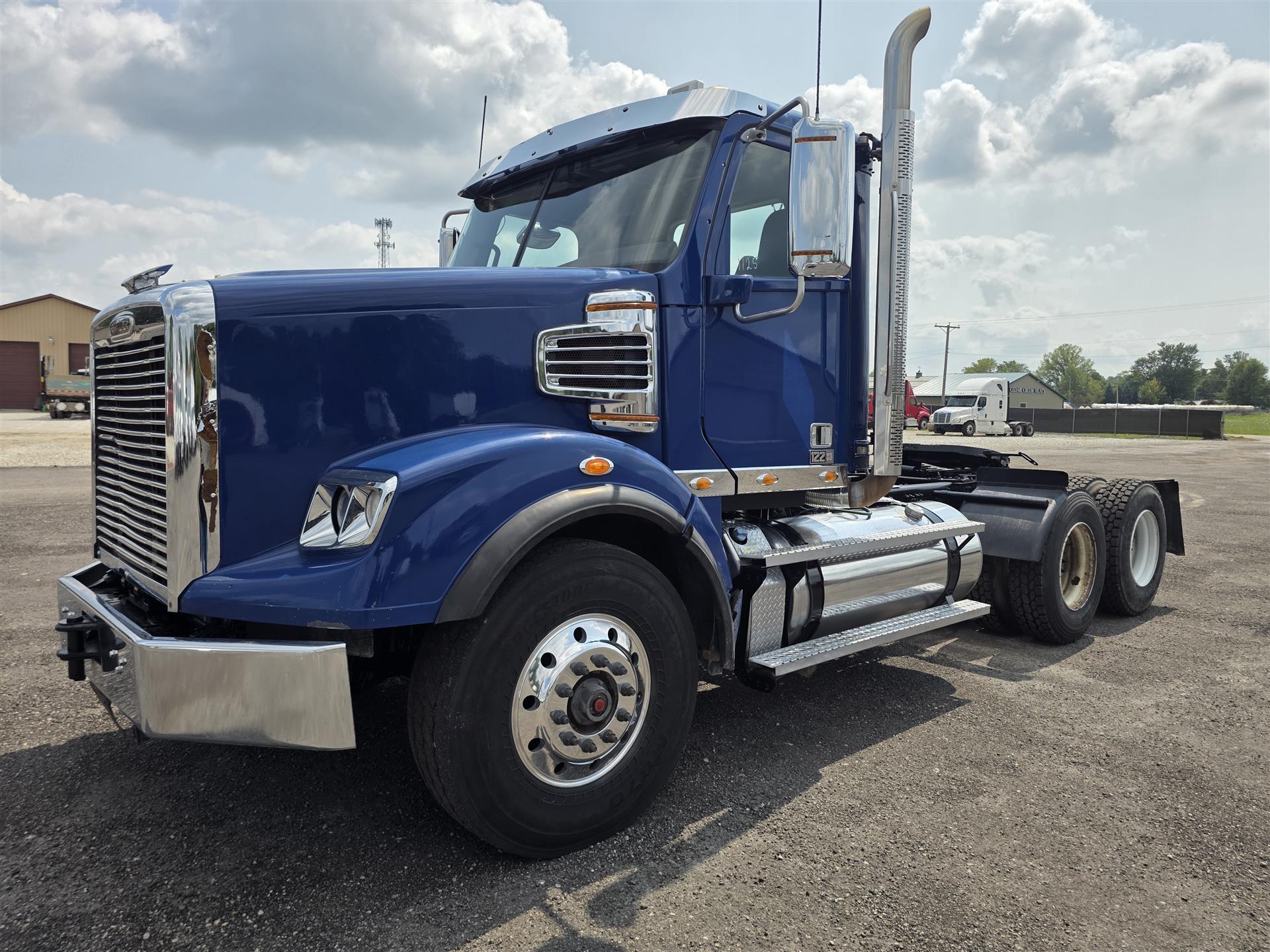2019 Freightliner Coronado 122 SD