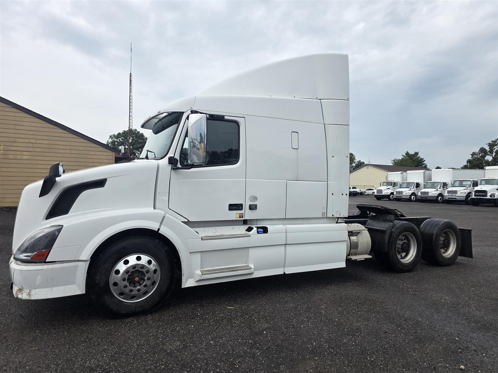 2014 Volvo VNL630