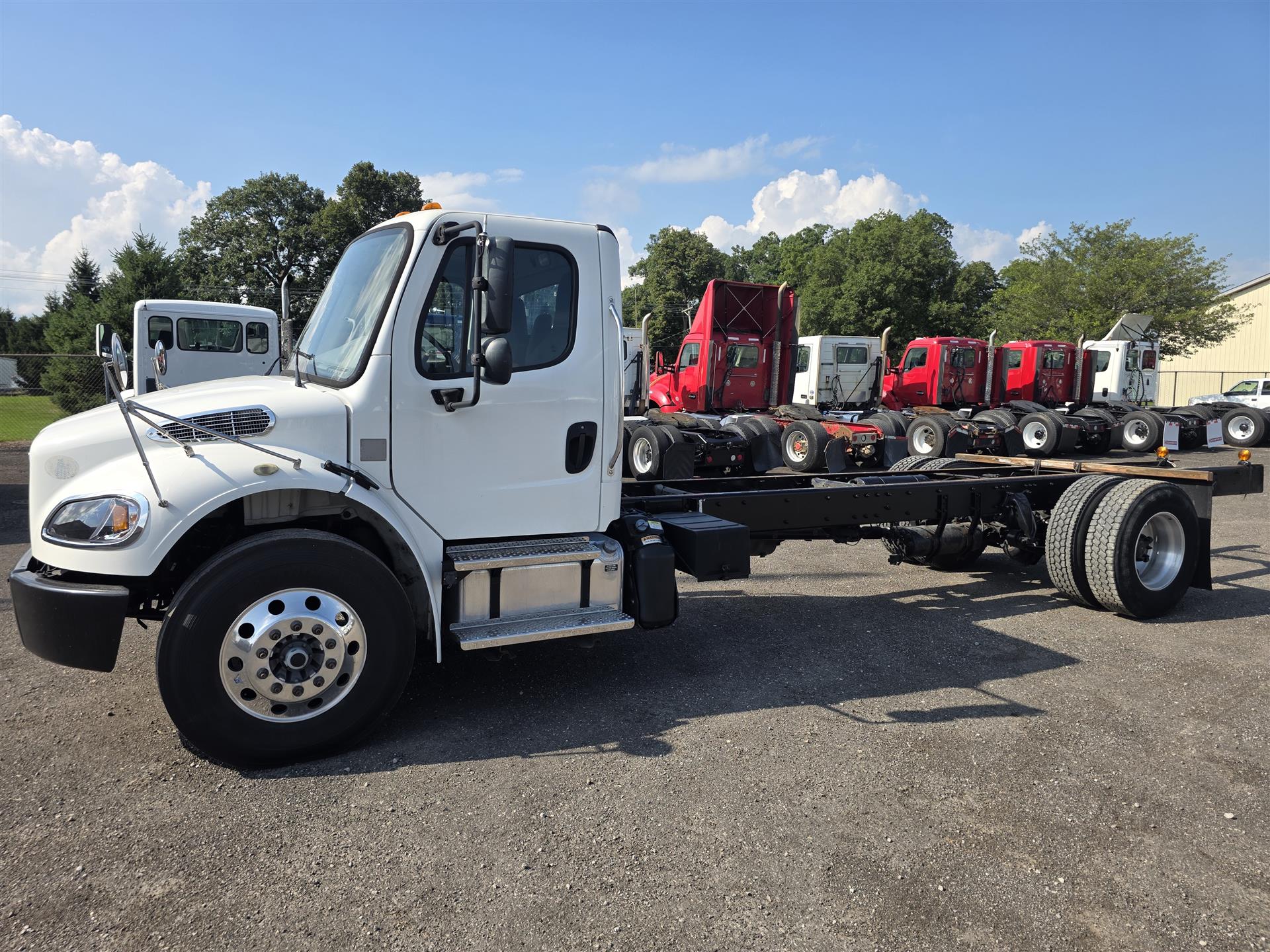 2020 Freightliner M2