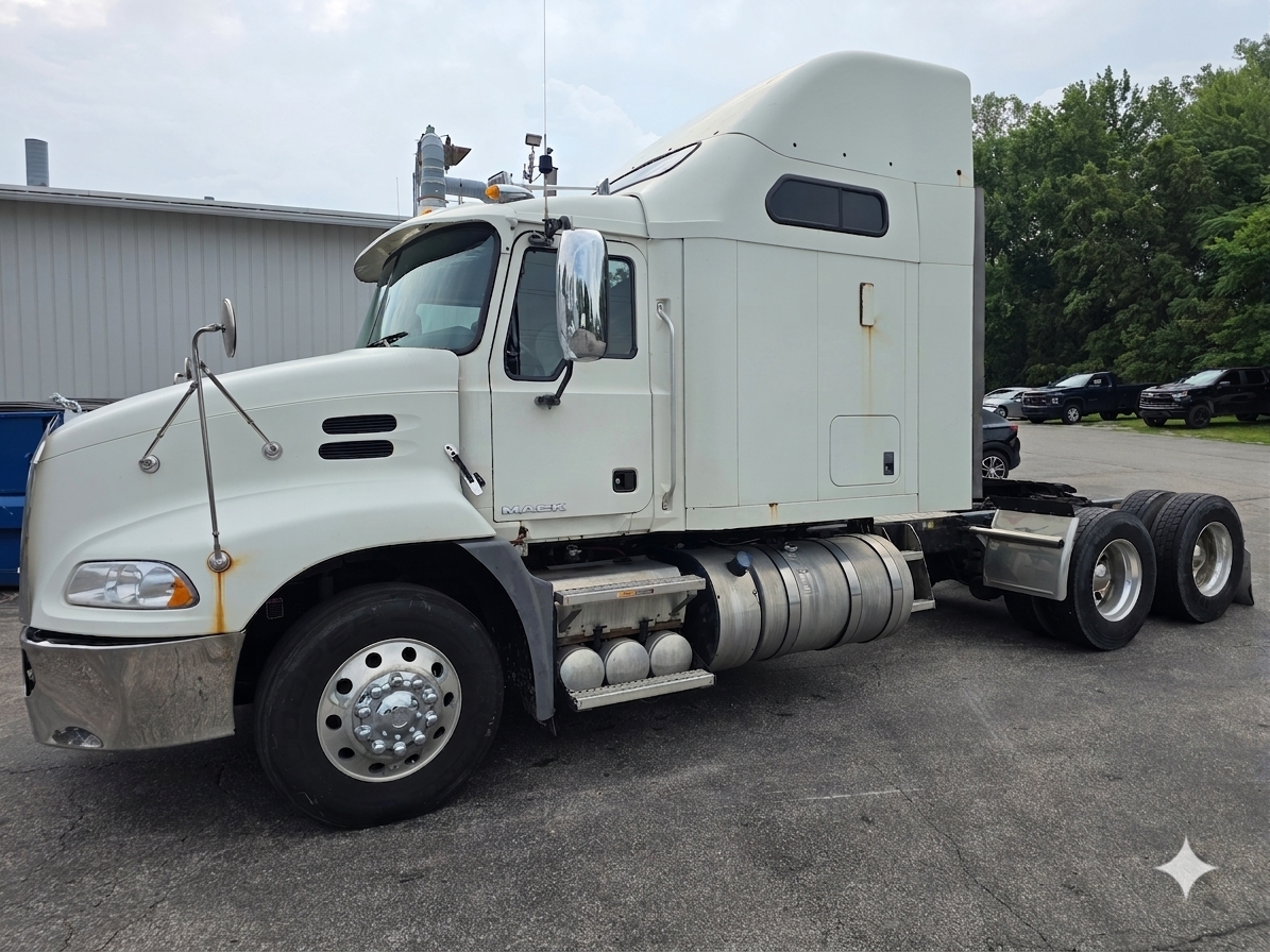 2015 Mack CXU613