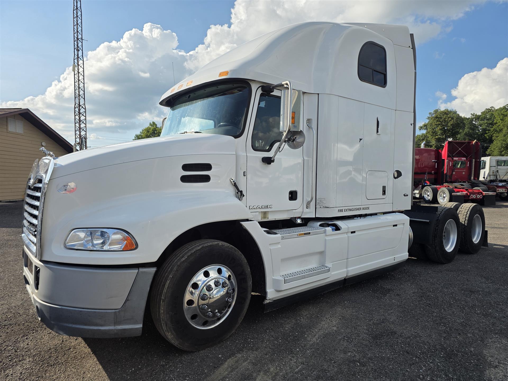 2016 Mack CXU613