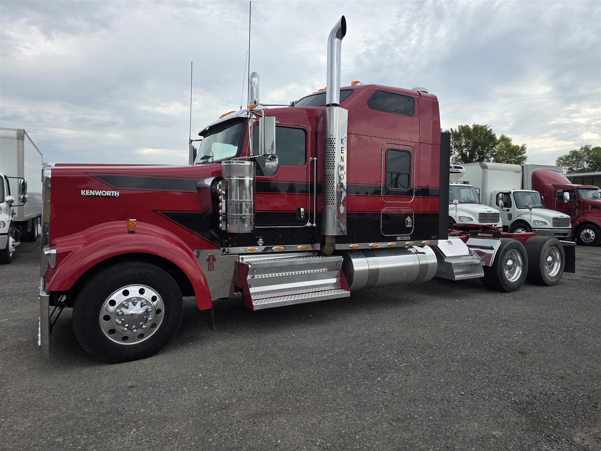 2010 Kenworth W900L