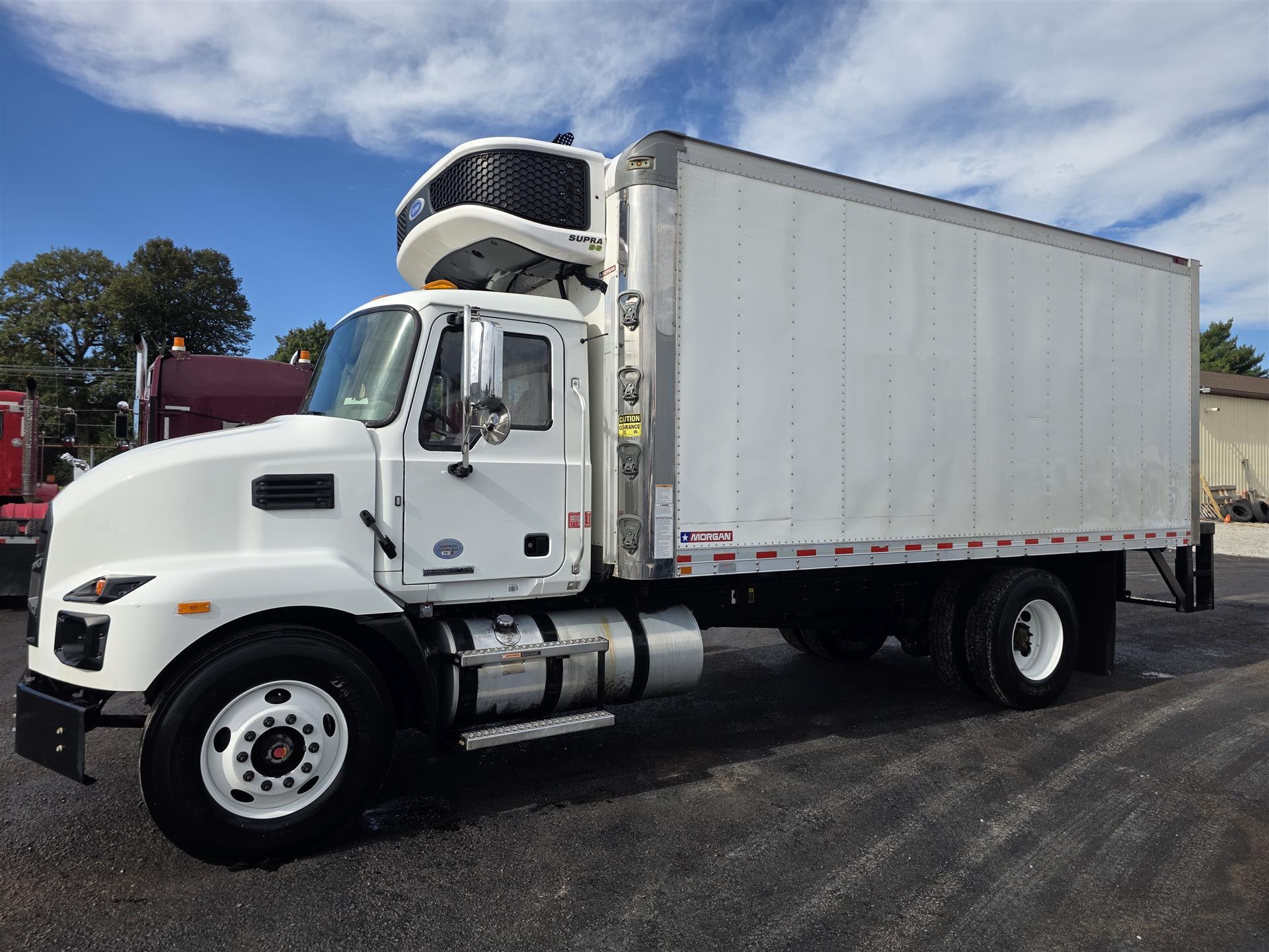 2022 Mack MD642 