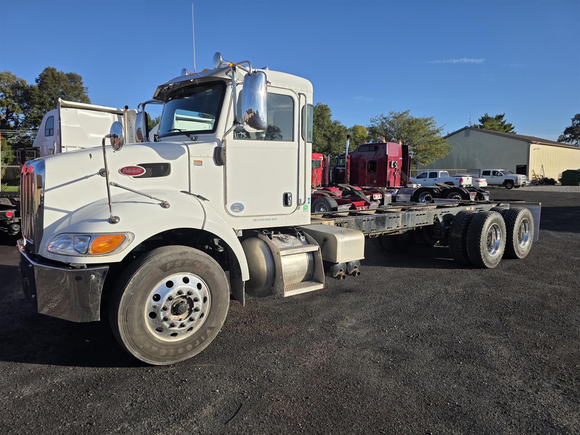 2021 Peterbilt 348