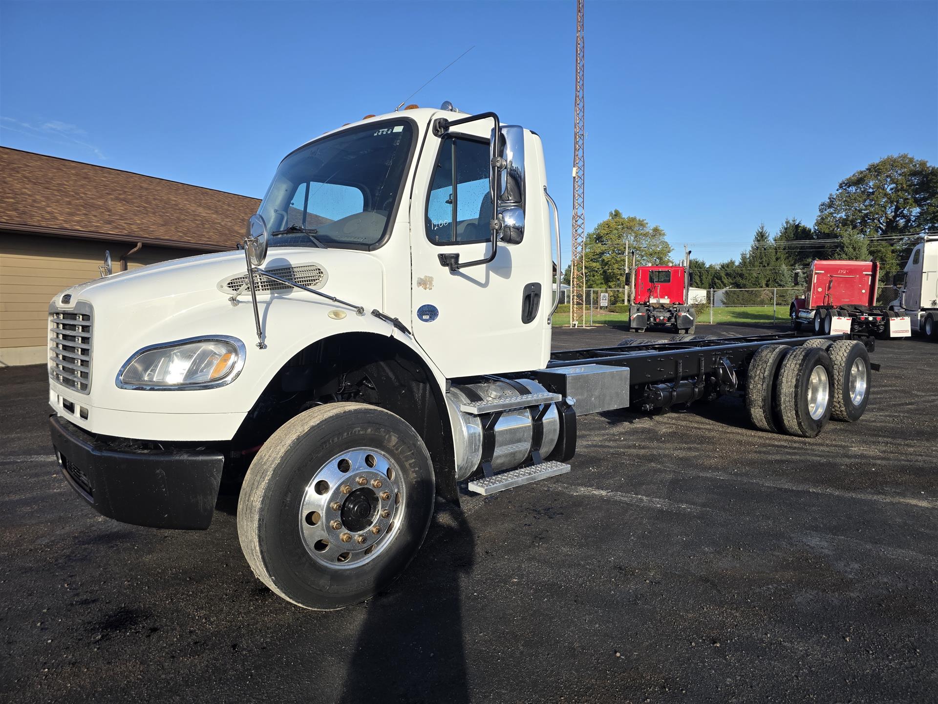 2014 Freightliner M2