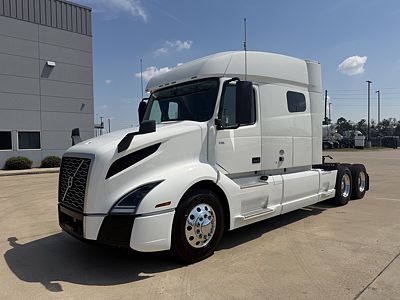 2023 Volvo VNL64T740