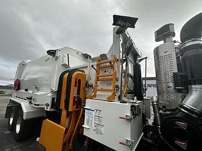 2026 Mack LR64R