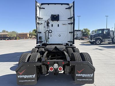 2022 Freightliner CASCADIA 126