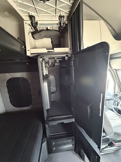 2023 Freightliner CASCADIA 126