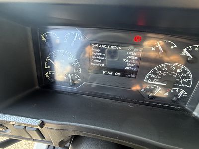 2020 Volvo VNL64T740