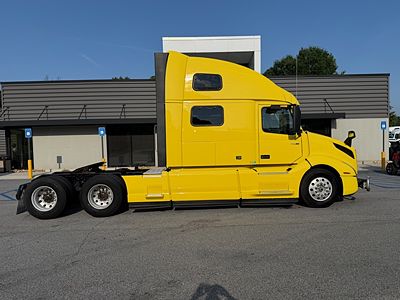 2023 Volvo VNL64T860