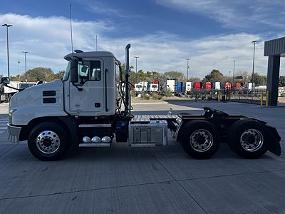 2026 Mack ANTHEM 64T
