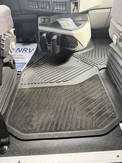2027 Volvo VNL64T860