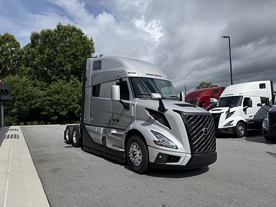 2027 Volvo VNL64T860