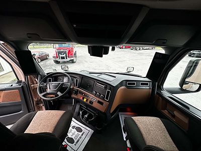 2024 Freightliner CASCADIA 126