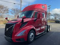 2025 Volvo VNL64T660