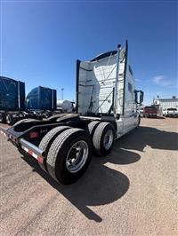 2025 Volvo VNL64T760