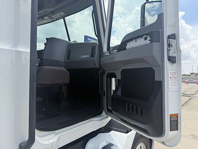 2020 Mack ANTHEM 64T
