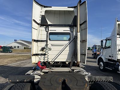 2014 Volvo VNM200