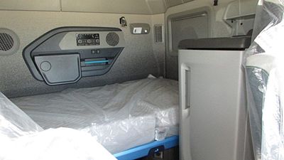 2027 Volvo VNL64T860