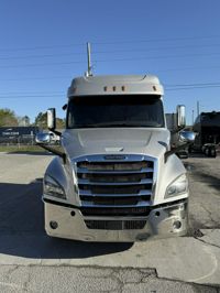 2020 Freightliner CASCADIA 126
