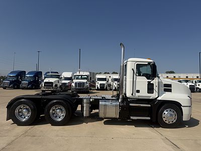 2020 Mack ANTHEM 64T