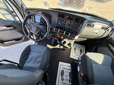 2023 Kenworth T680