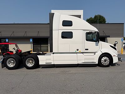 2023 Volvo VNL64T860