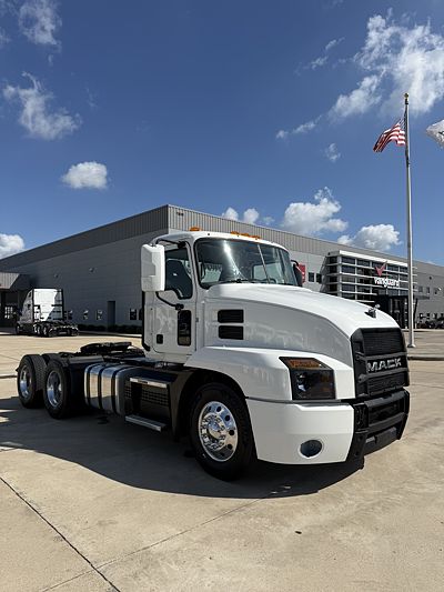 2020 Mack ANTHEM 64T