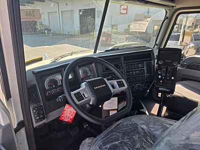 2026 Mack GRANITE 64BR