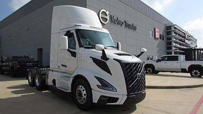2027 Volvo VNL64T300