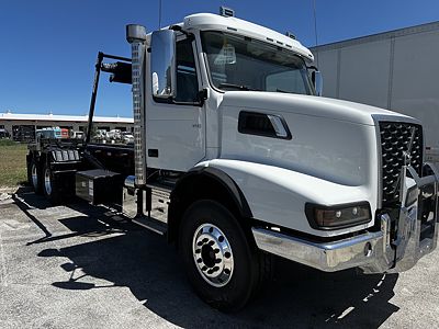 2026 Volvo VHD64B300
