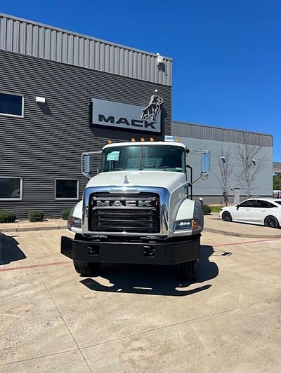 2026 Mack GRANITE 64B