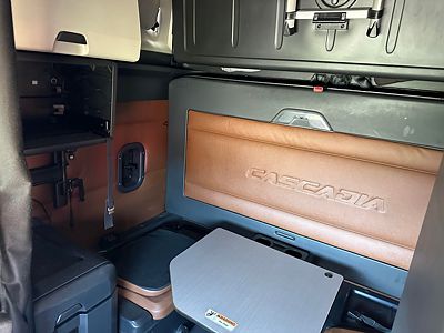 2023 Freightliner CASCADIA 126