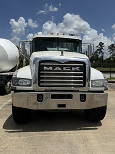 2018 Mack GU713