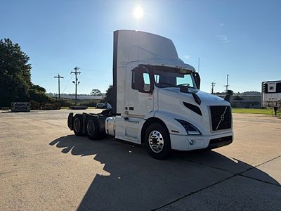 2022 Volvo VNR